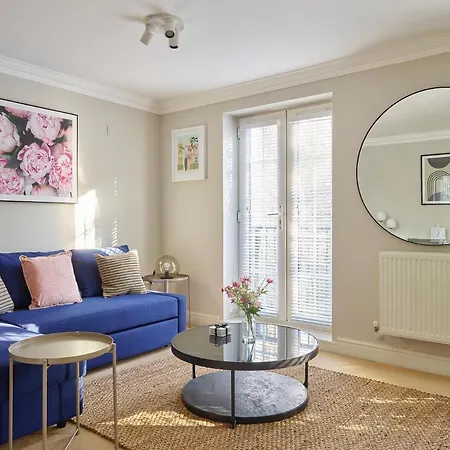 Curb Properties - Gorgeous 3 Bedroom House Close To Town Centre Cheltenham Exterior photo